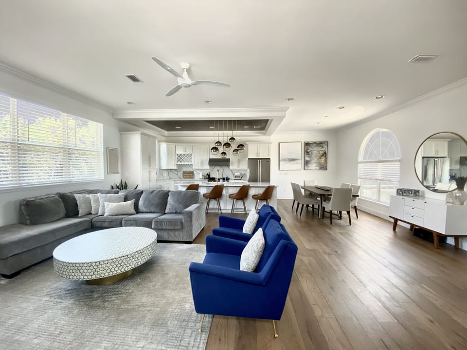 Beautiful, spacious open floor plan, perfect for entertaining.