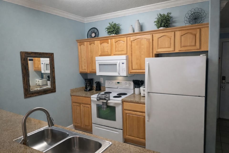 Large fully stocked kitchen