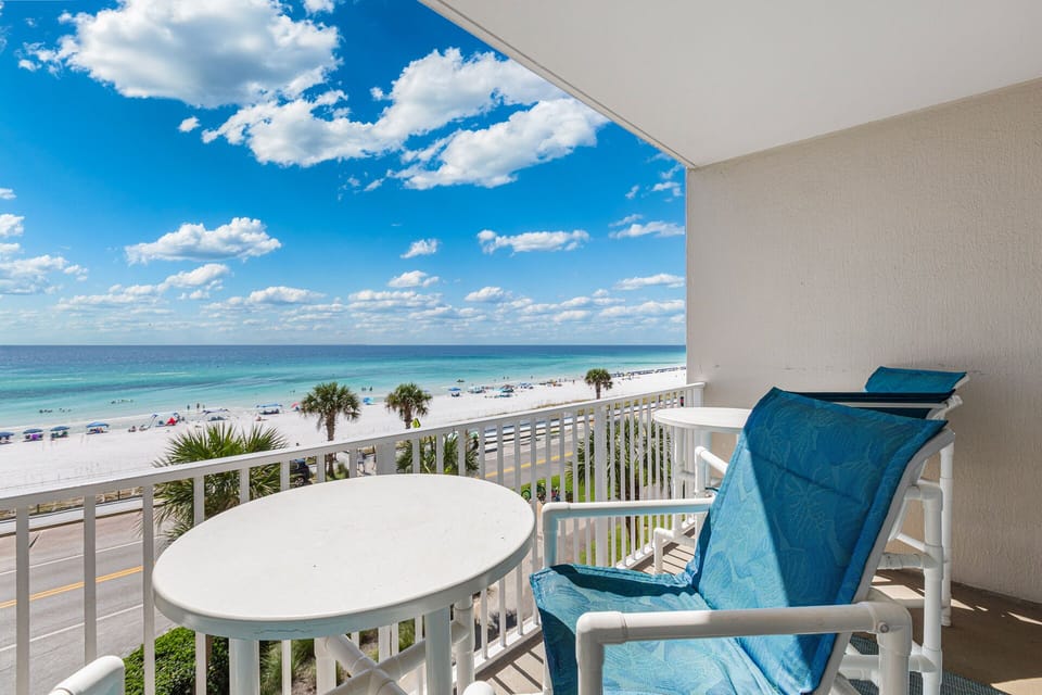 Majestic Sun 310B Balcony