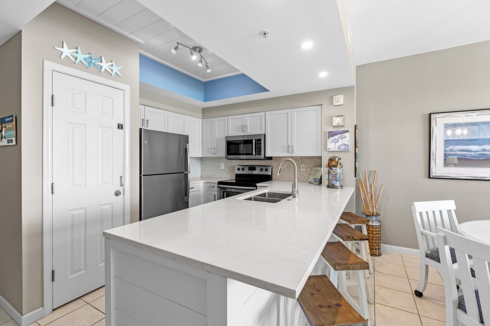 Majestic Sun 310B Kitchen