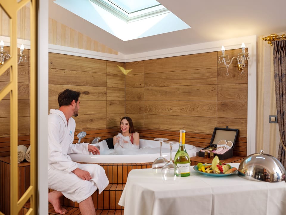 Jetted tub