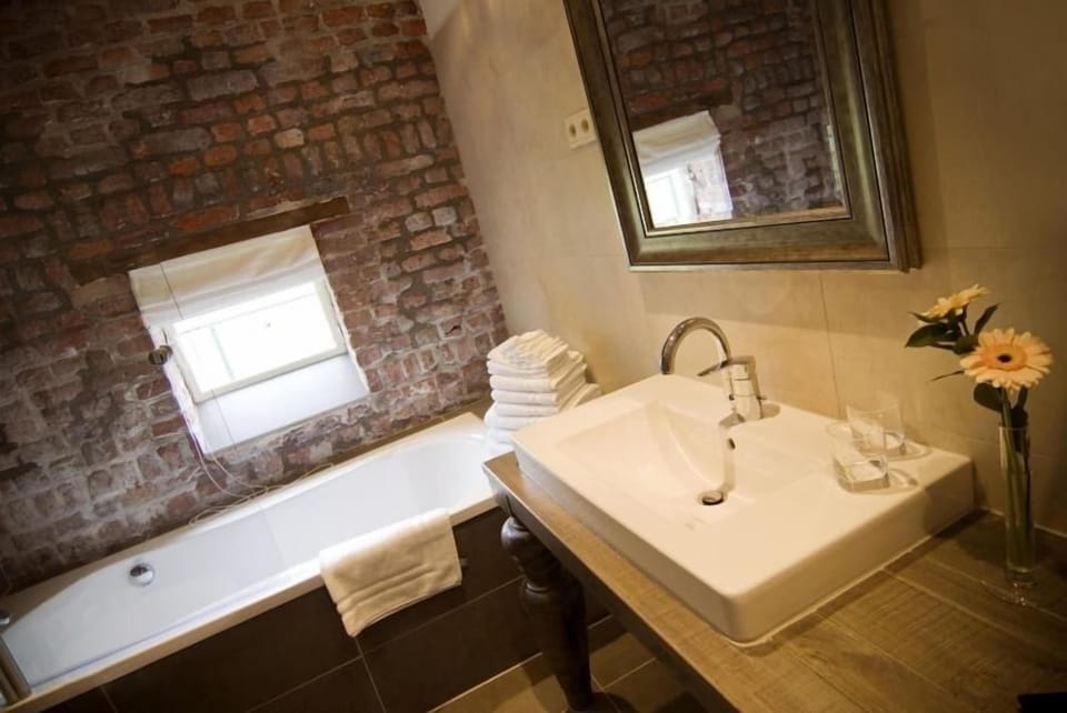 Hotel Schinvelder Hoeve Hotel in Limburg (province)