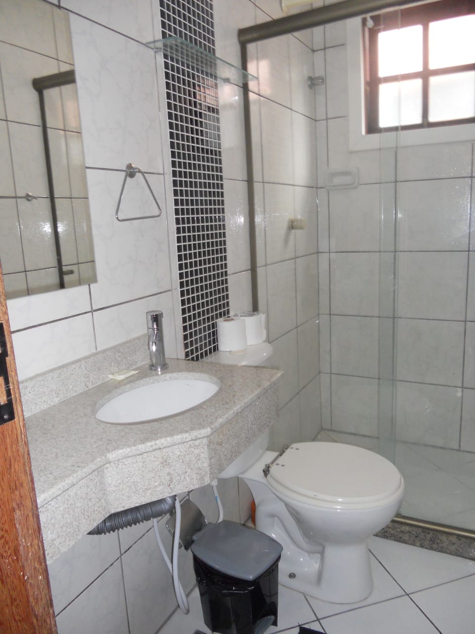 Standard Room | Bathroom | Shower, rainfall showerhead, towels