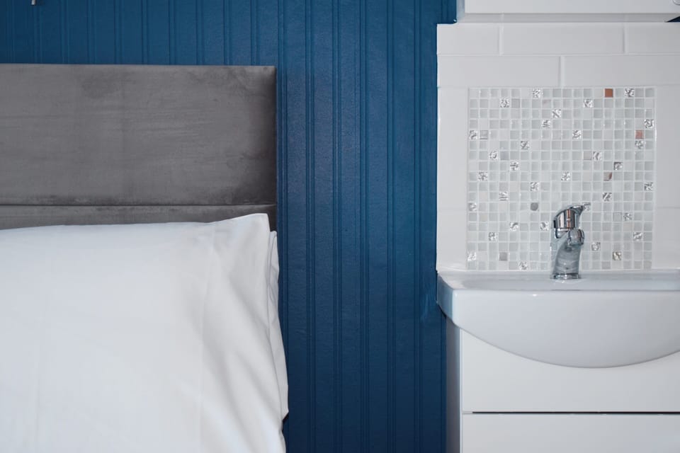 Comfort Double Room, Ensuite, Sea View (Small) | Room amenity