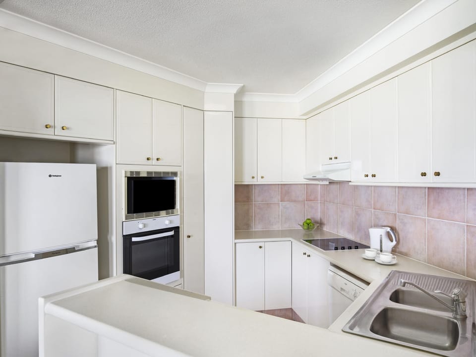 Room, 1 Bedroom | In-room safe, iron/ironing board, cribs (surcharge)