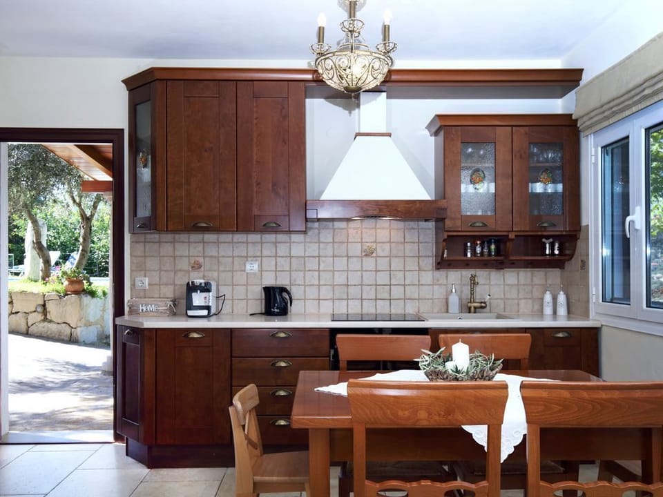 an open plan kitchen ,dinning area 