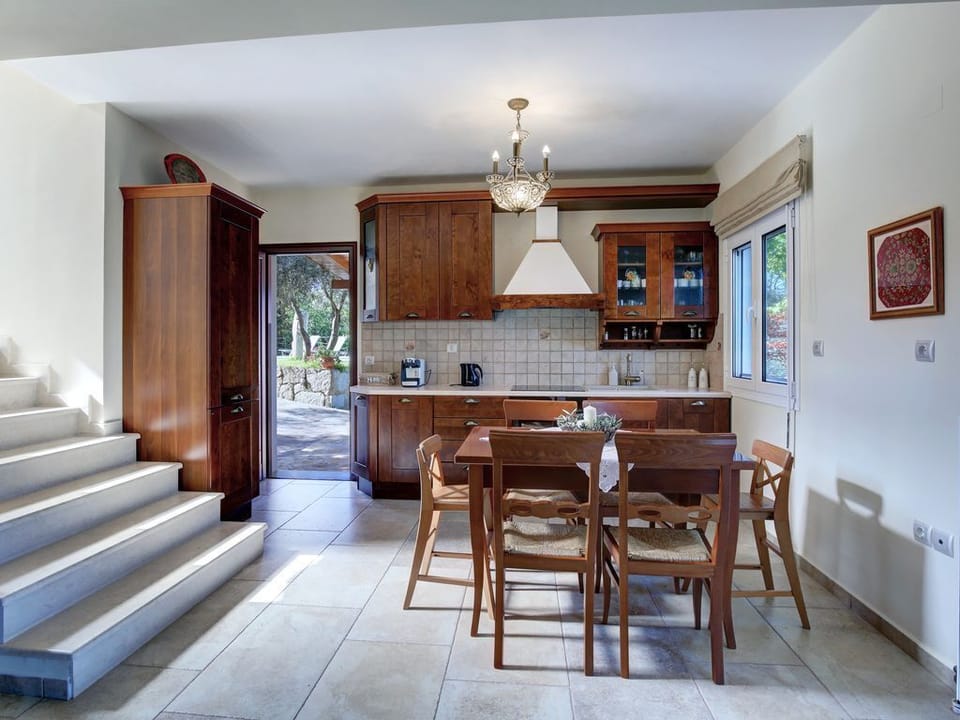 an open plan kitchen ,dinning area 