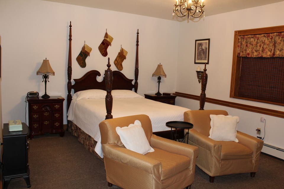 Egyptian cotton sheets, premium bedding, pillowtop beds