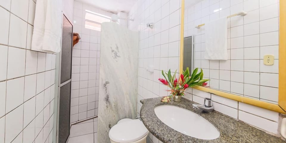 Classic Room, Balcony | Bathroom | Shower, towels