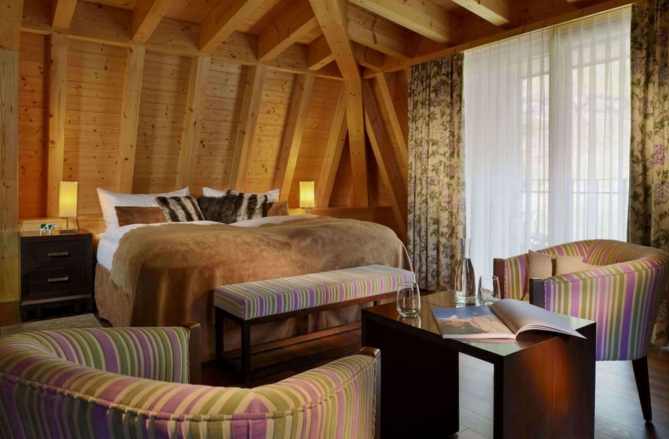 Whymper Suite | Premium bedding, down comforters, pillowtop beds, free minibar