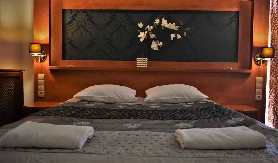 Iron/ironing board, cribs/infant beds, free WiFi, bed sheets