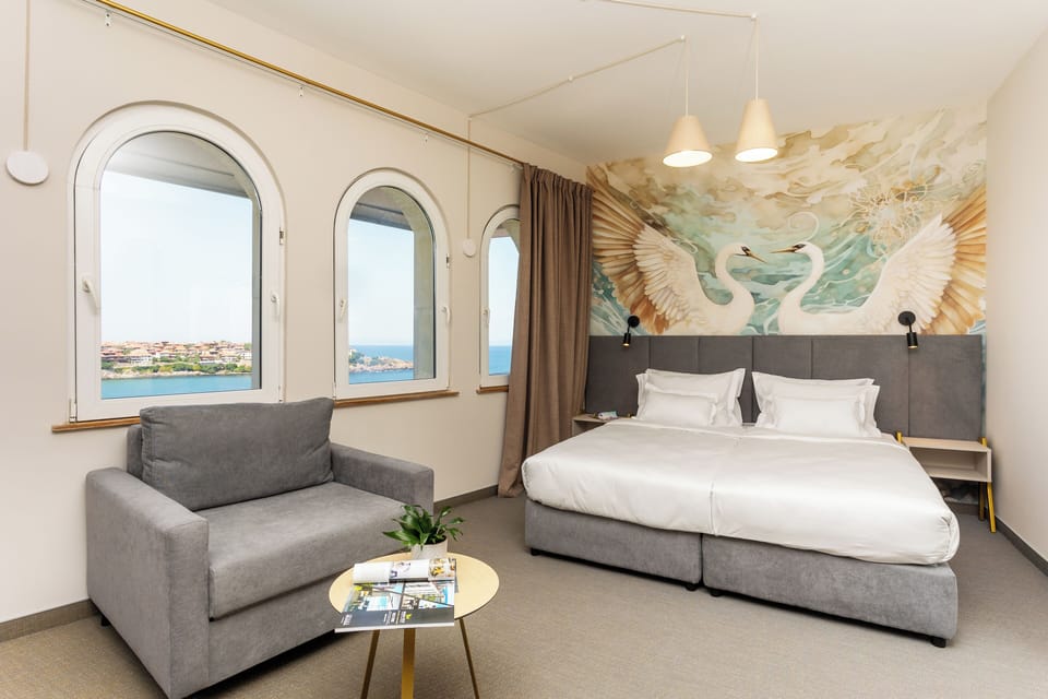 Penthouse, Sea View | Egyptian cotton sheets, premium bedding, memory foam beds, minibar
