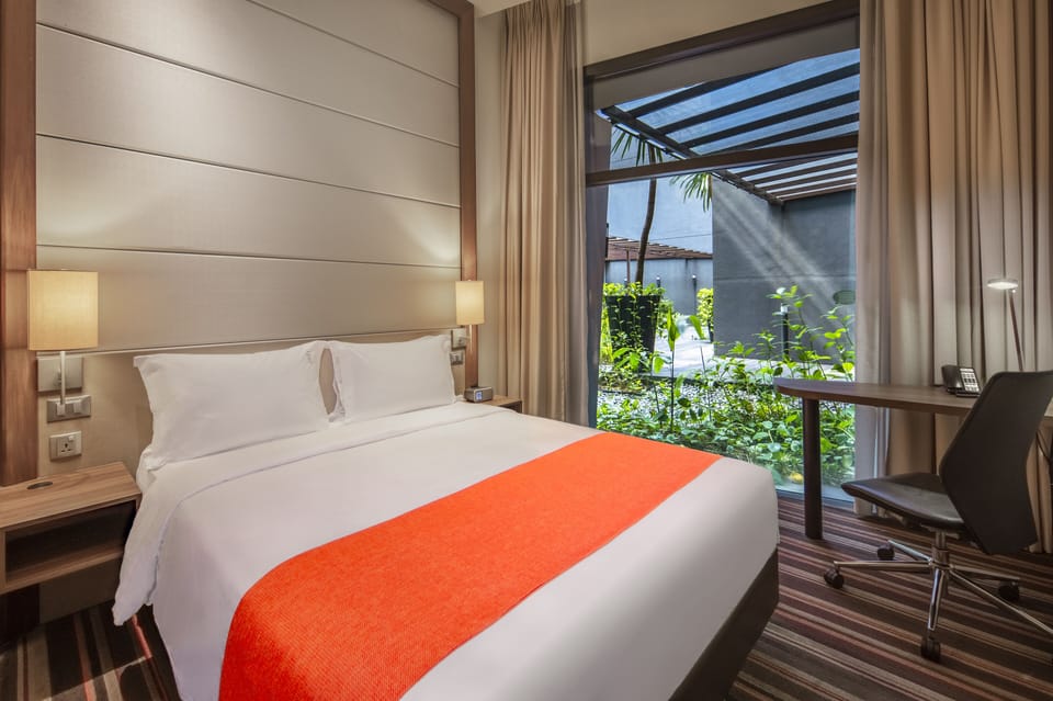 Premium bedding, pillowtop beds, in-room safe, desk
