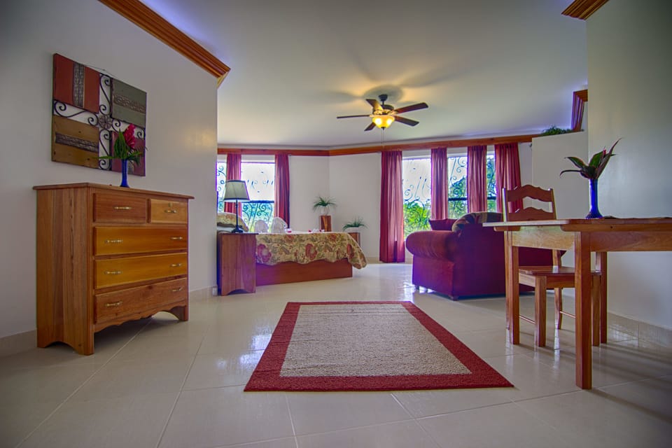 Family Suite | Living area