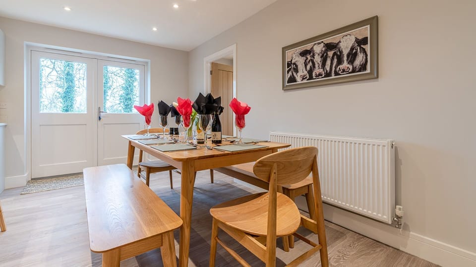 Dining area, Maple House, Bolthole Retreats