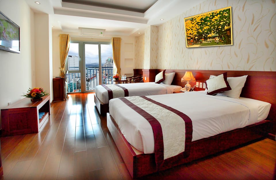 Grand Double Room, 1 Double Bed | In-room safe, desk, blackout drapes, rollaway beds