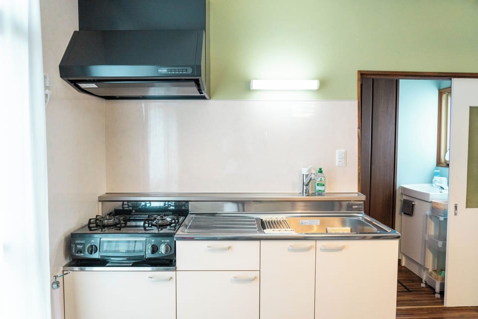 House, 2 Bedrooms, Non Smoking | Private kitchen | Fridge, microwave, stovetop, electric kettle