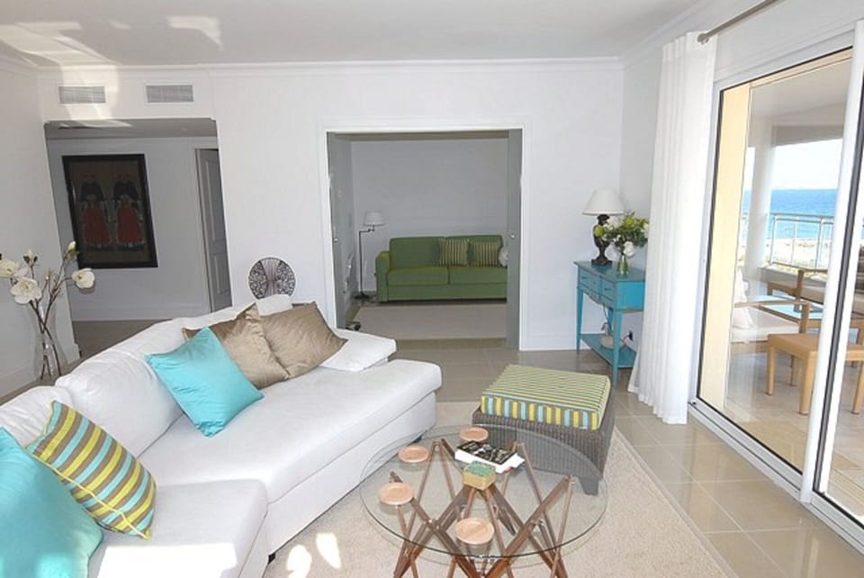 Penthouse 3.  The Main Sitting area