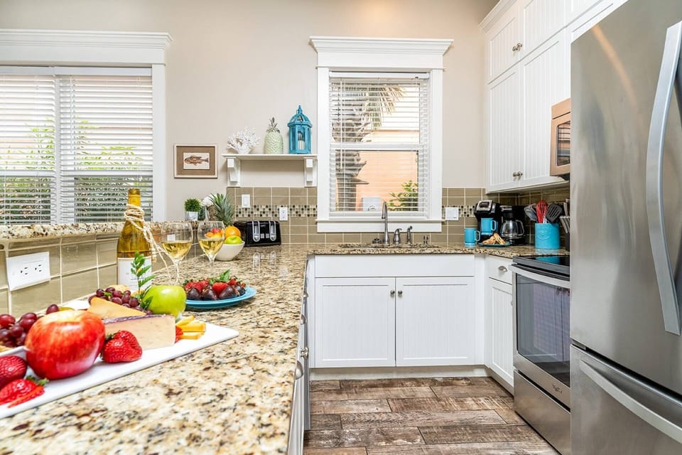 Large Kitchen for Home Cooking