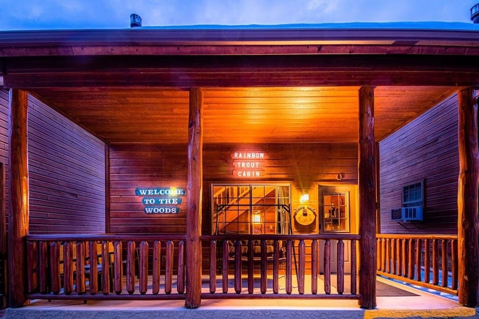 Private Deck Rainbow Trout Cabin 3