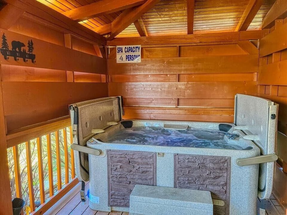 Brand new hot tub!