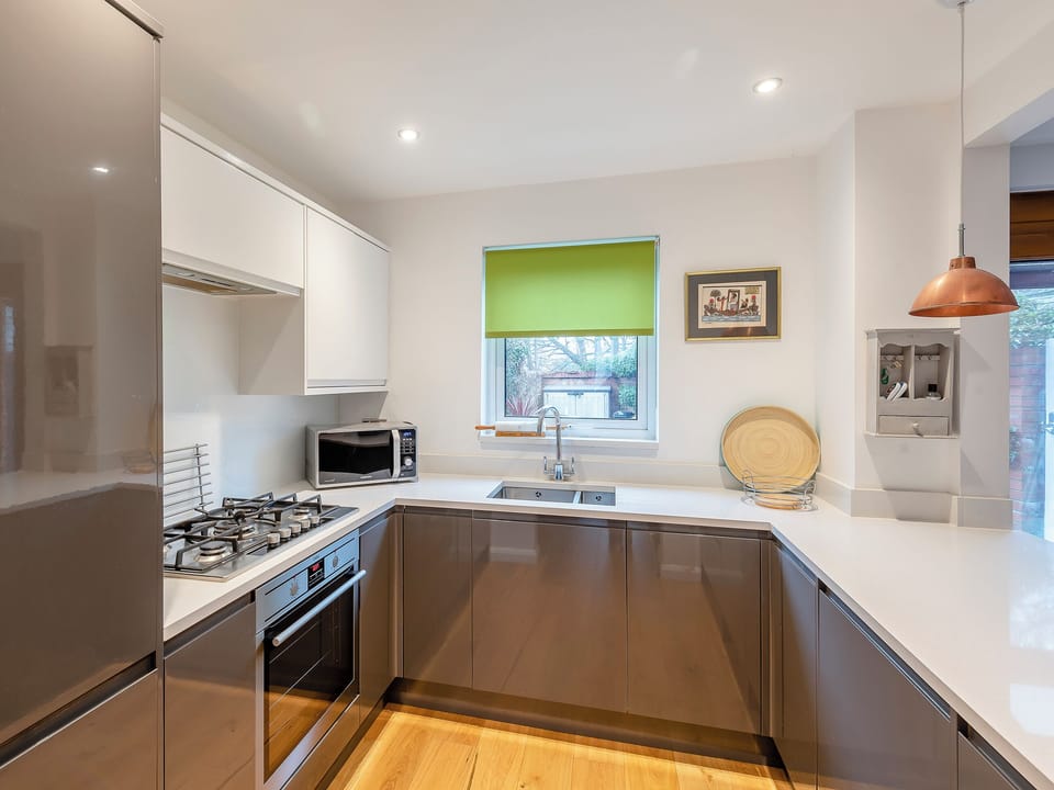 Kitchen | Strugglers Retreat - Lincoln Retreats, Lincoln