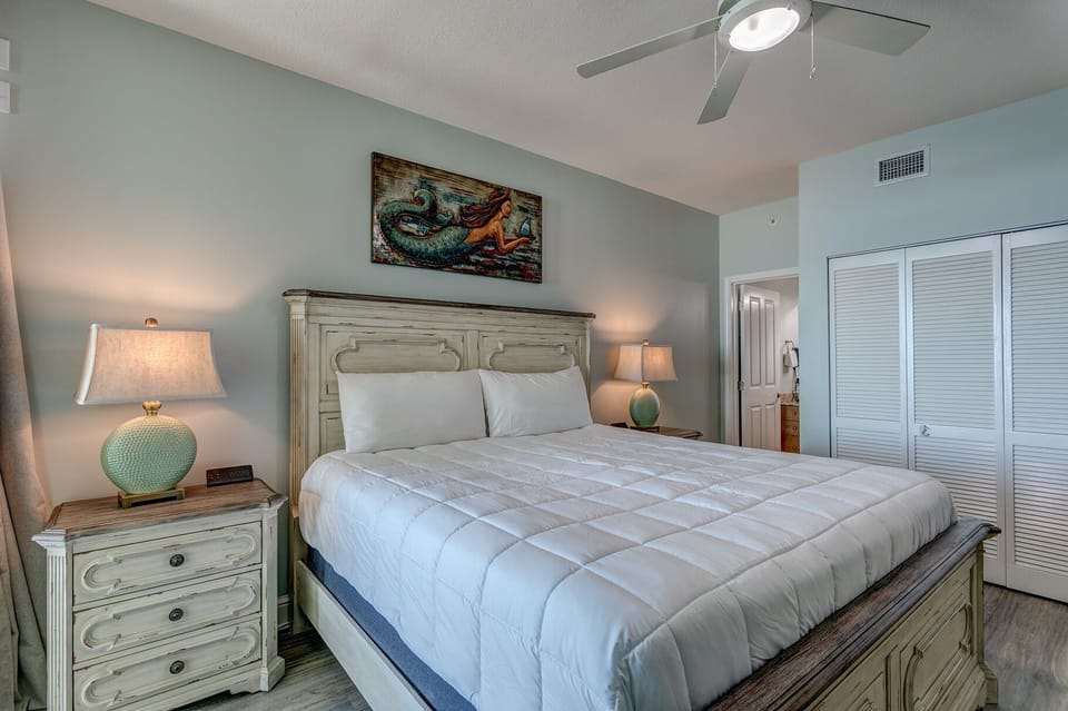 Master bedroom with king size bed