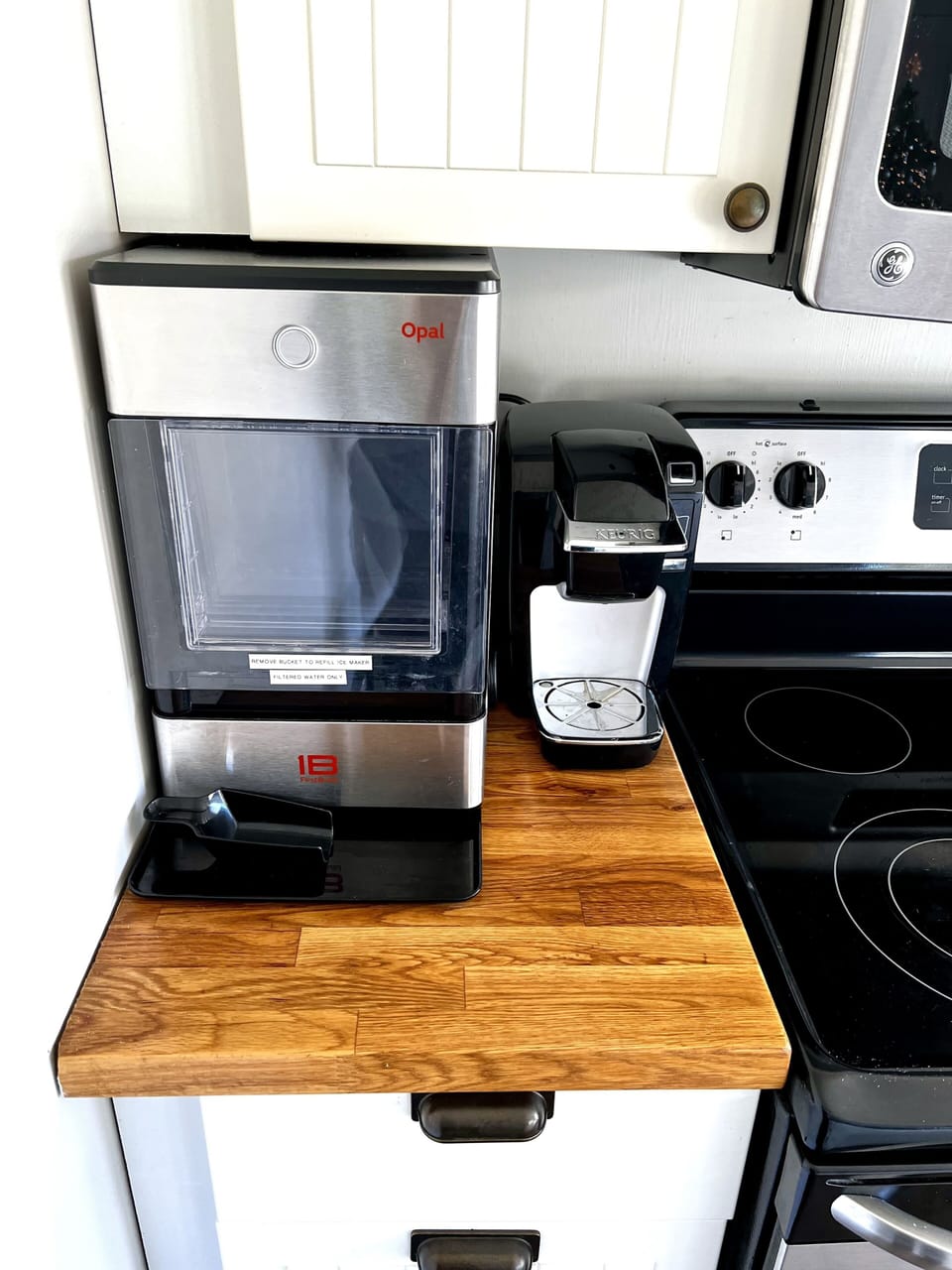 Nugget ice maker and Keurig coffee maker