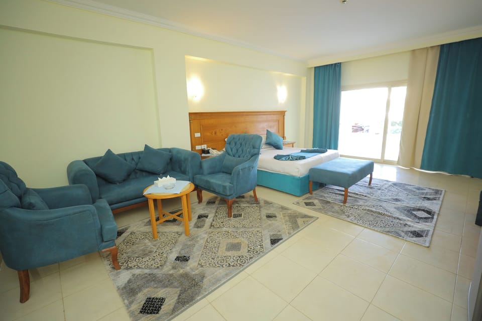 Minibar, in-room safe, blackout drapes, free rollaway beds