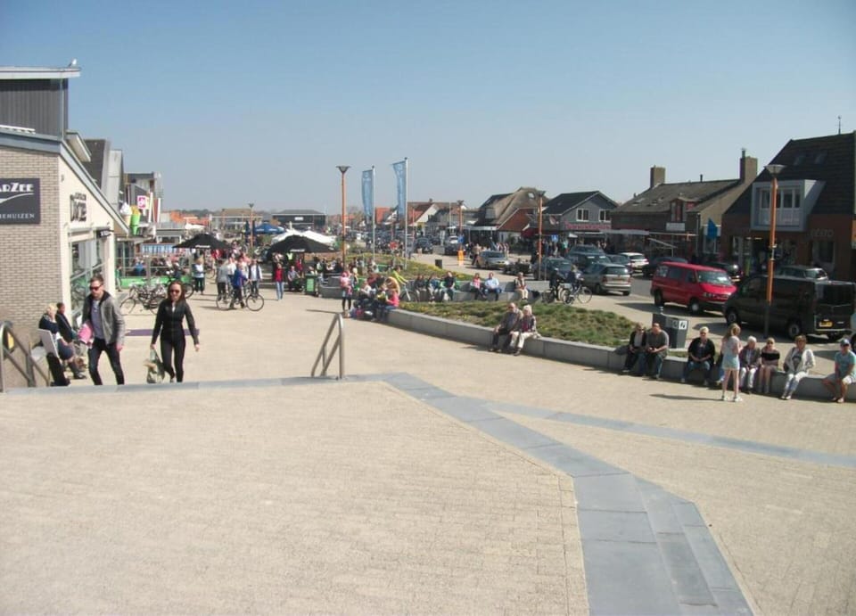 Chic Stay Near North Sea Apartment in Callantsoog