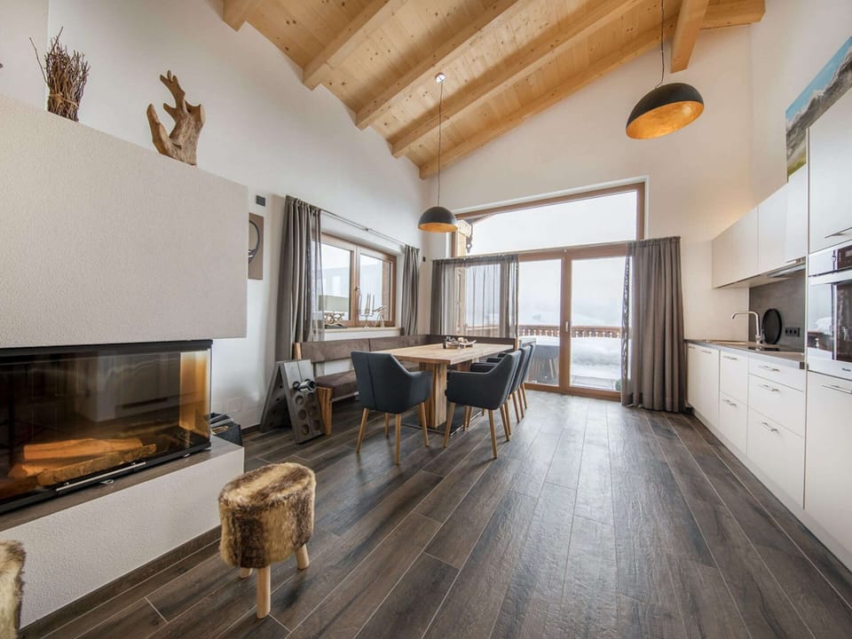 House | Private kitchen | Fridge, oven, dishwasher, coffee/tea maker