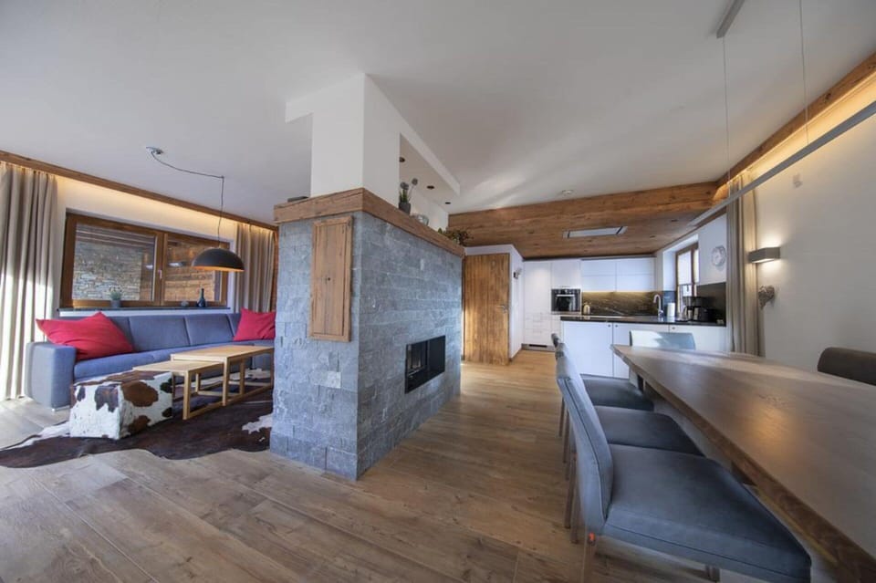 Chalet | Living area