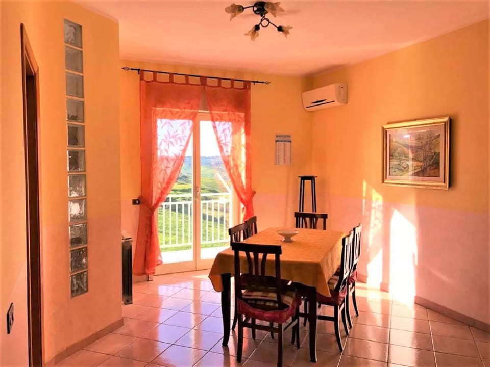Apartment | Dining