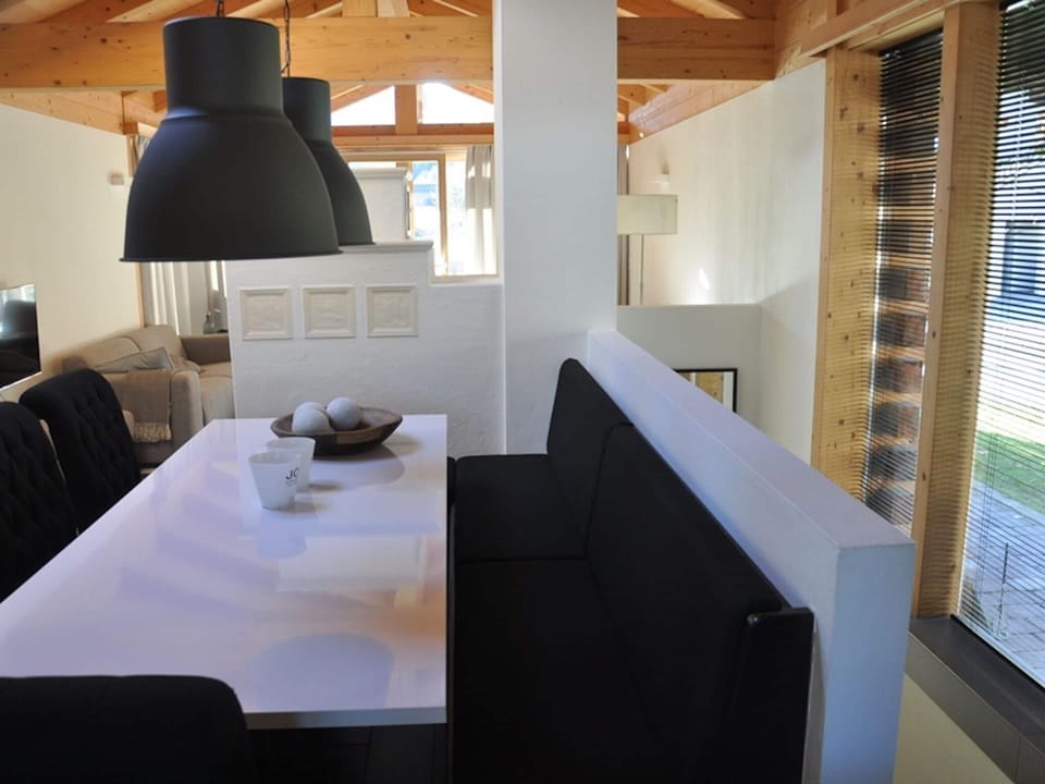 Chalet | Dining
