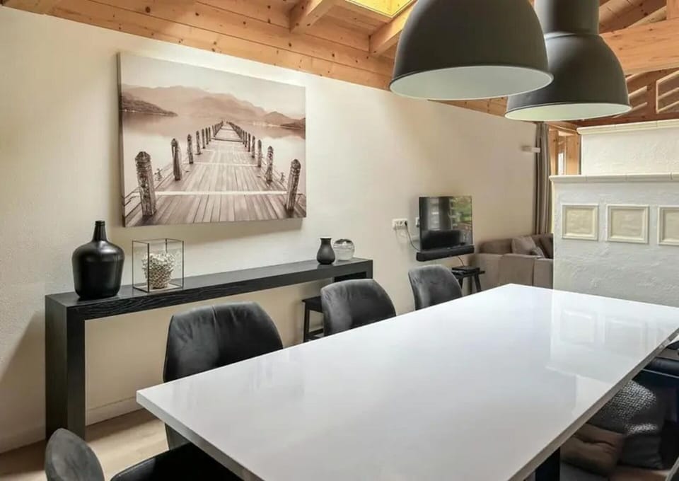 House | 4 bedrooms, bed sheets
