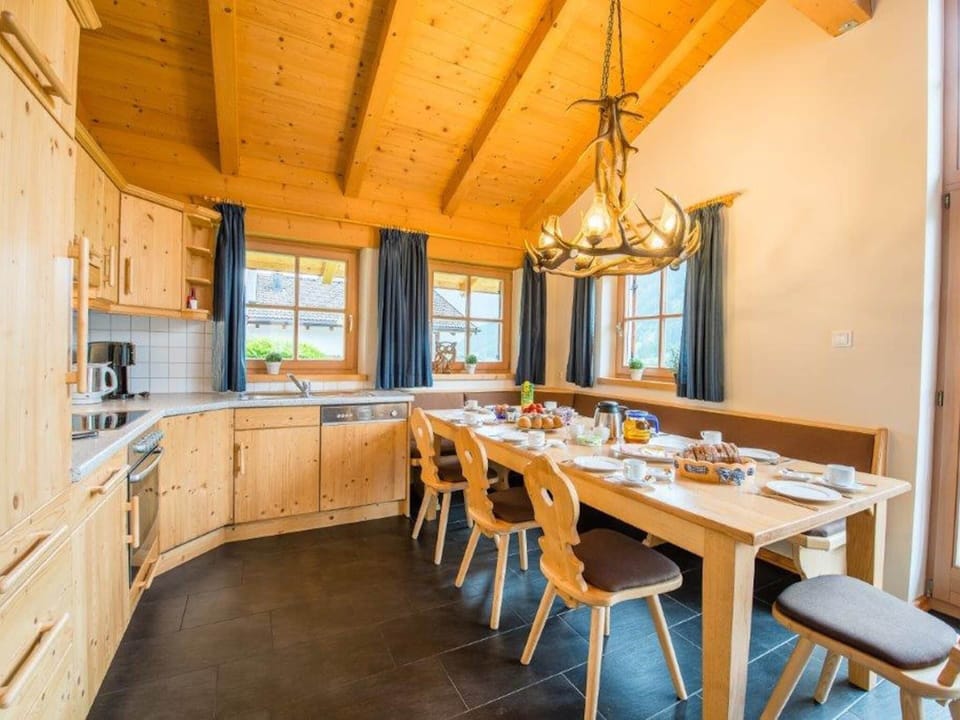 Chalet | Private kitchen | Electric kettle