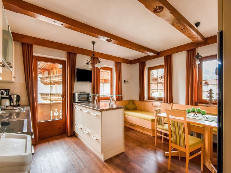 Apartment | Private kitchen | Highchair