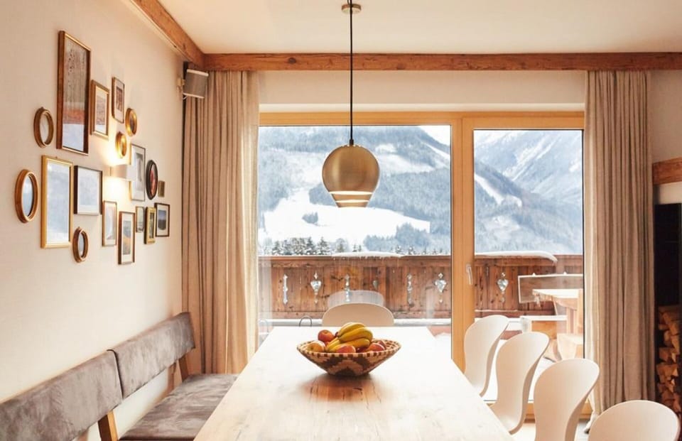 Chalet | Dining