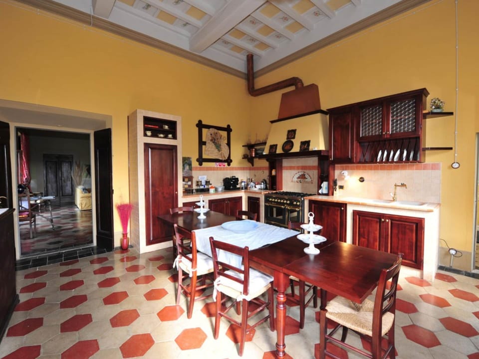 Villa | Dining