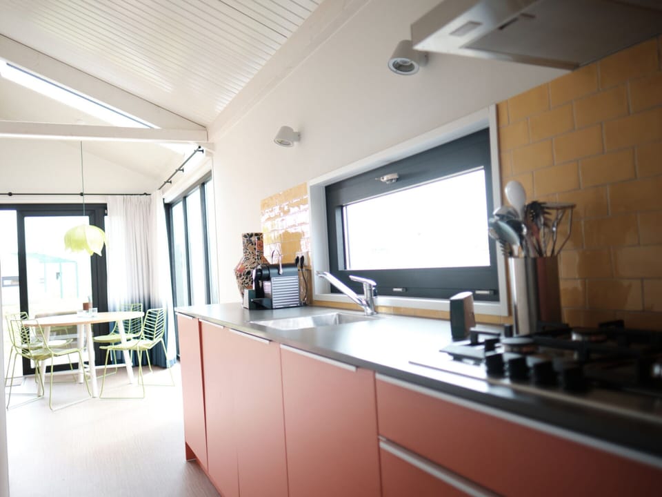 Bungalow | Private kitchen | Highchair