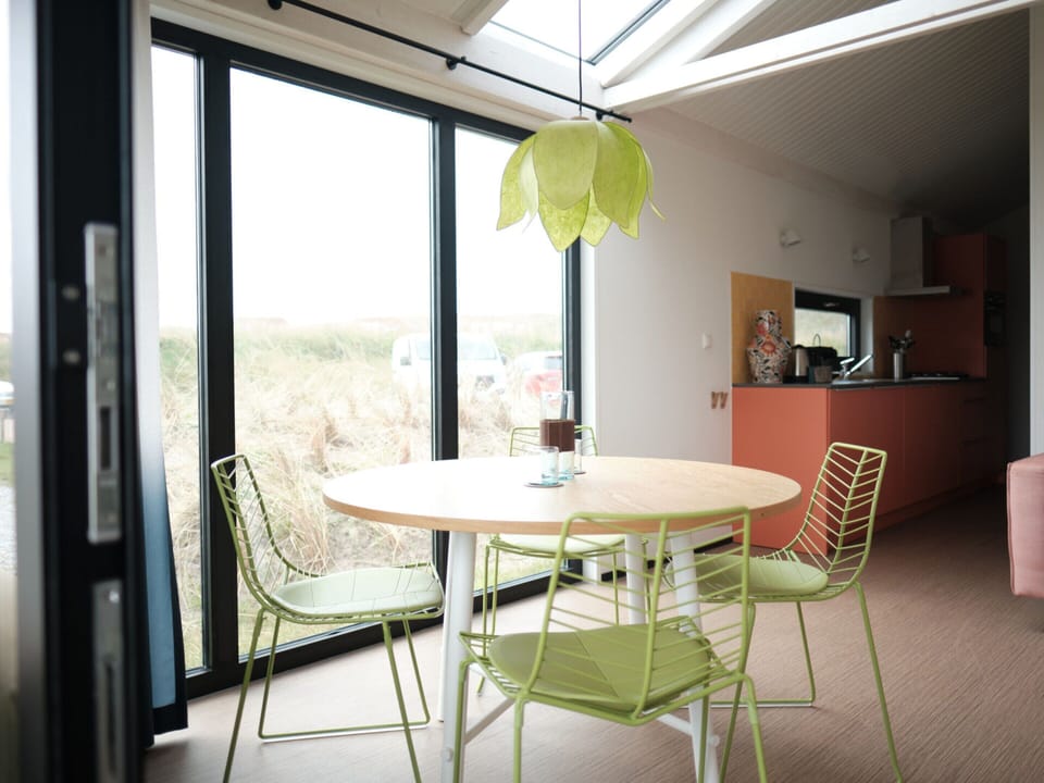 Bungalow | Dining