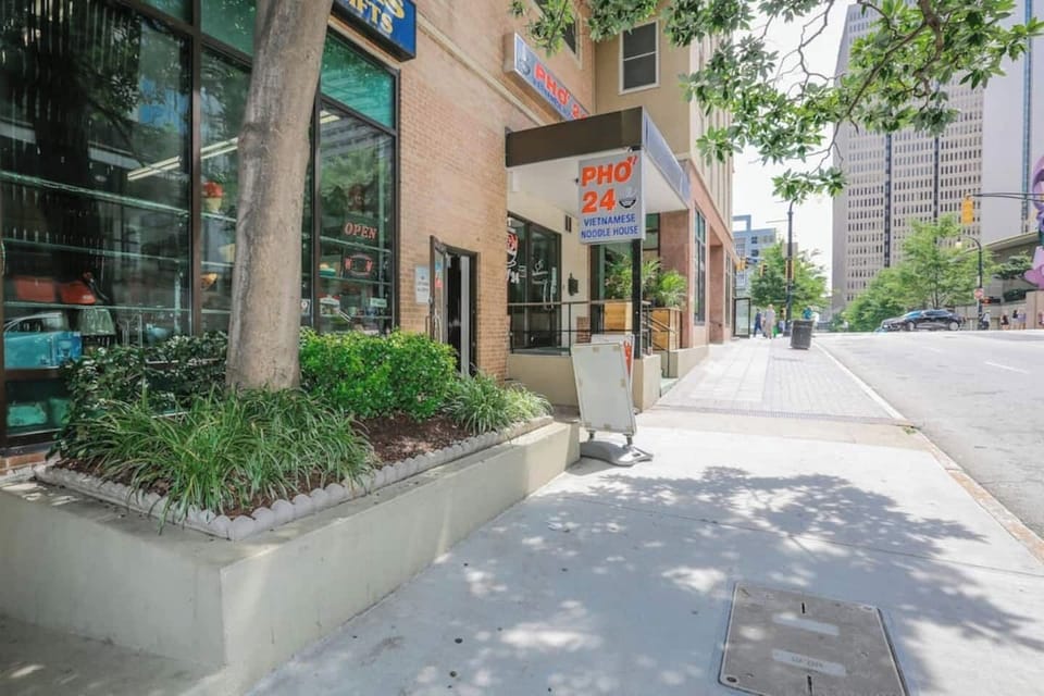 Street Level has Liquor Store/Convenience Store and Restaurant
