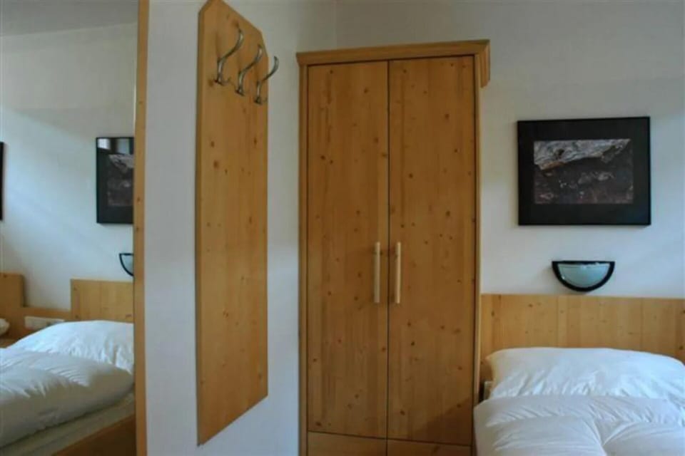 House | 3 bedrooms, bed sheets