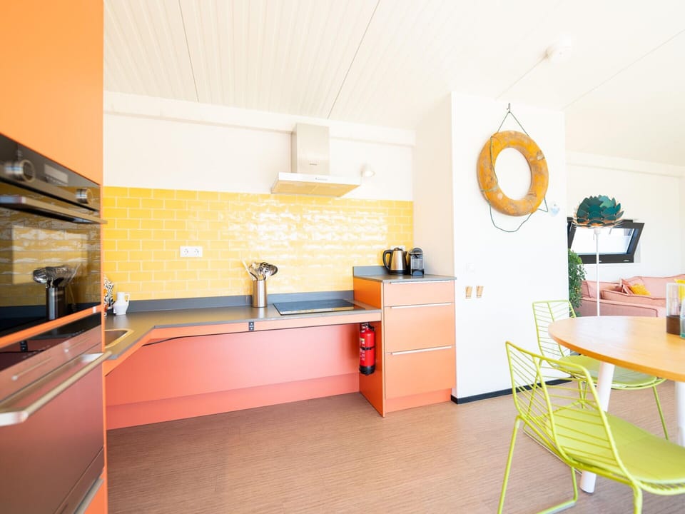 Bungalow | Private kitchen | Highchair