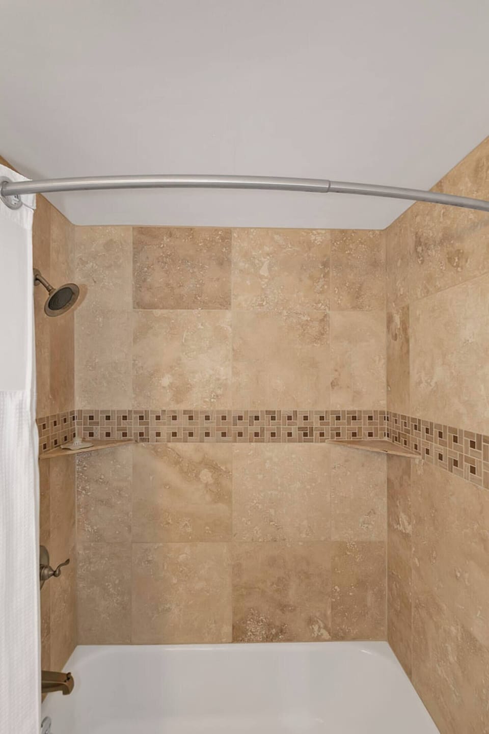 Bathroom w Tub