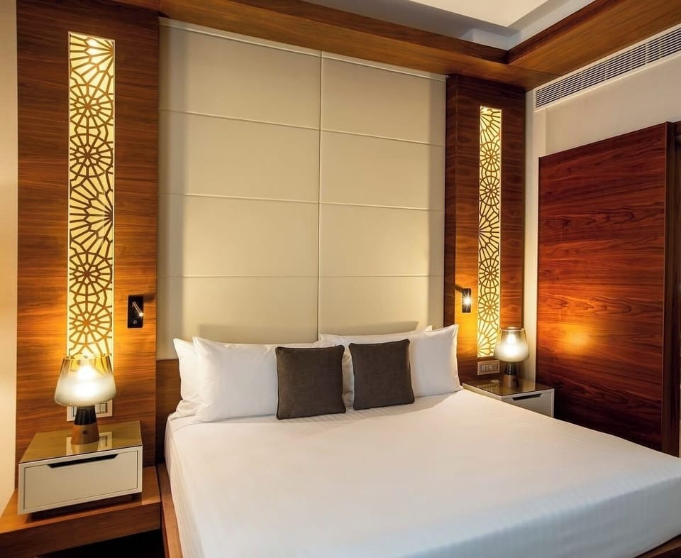 Egyptian cotton sheets, premium bedding, down comforters