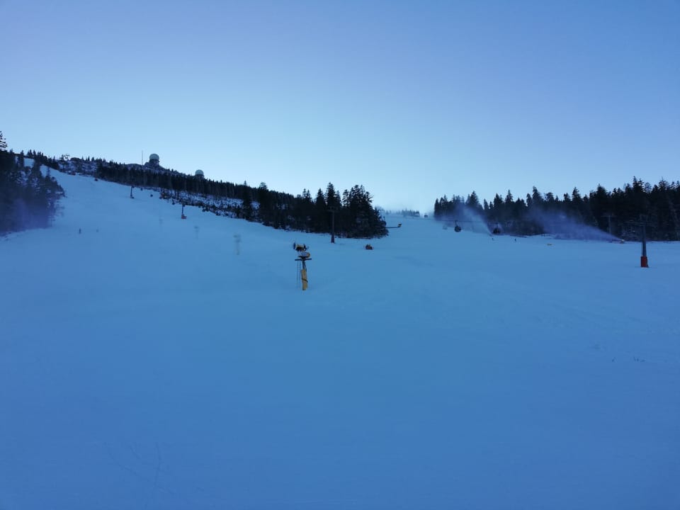 Snow and ski sports