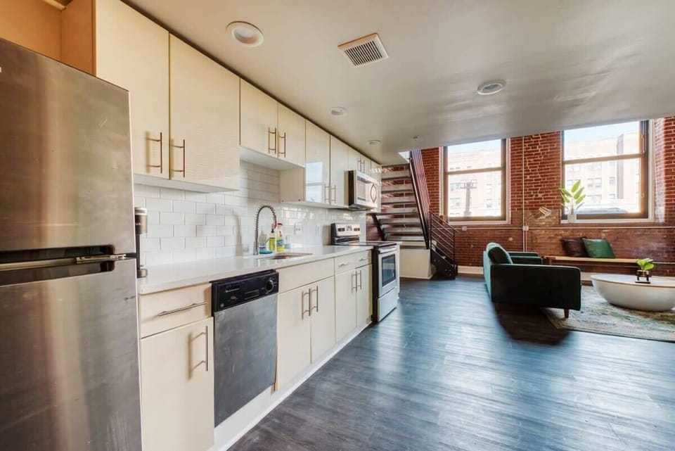 Fully stocked kitchen