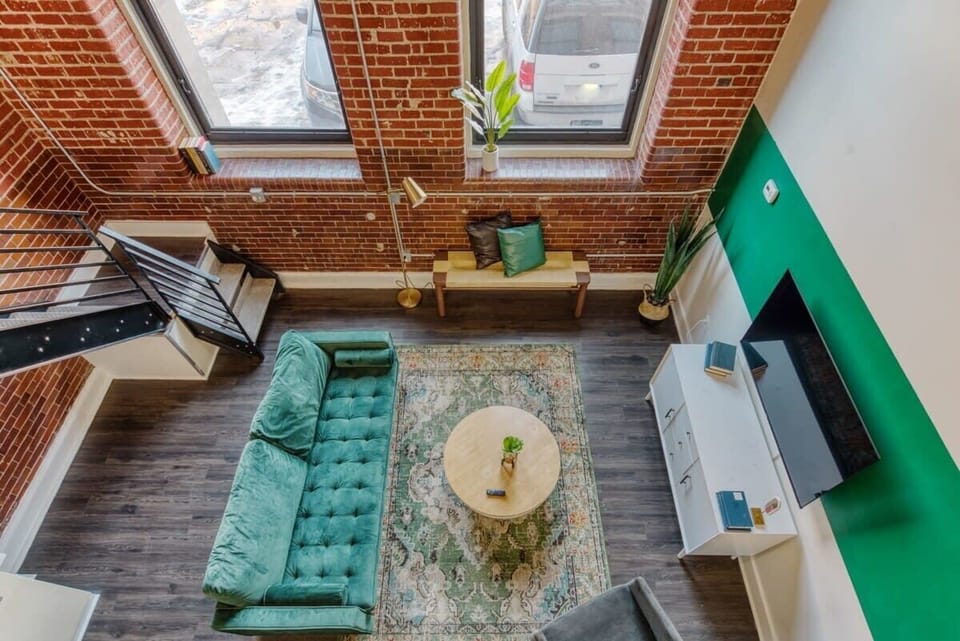 Tall windows, incredibly spacious apartment
