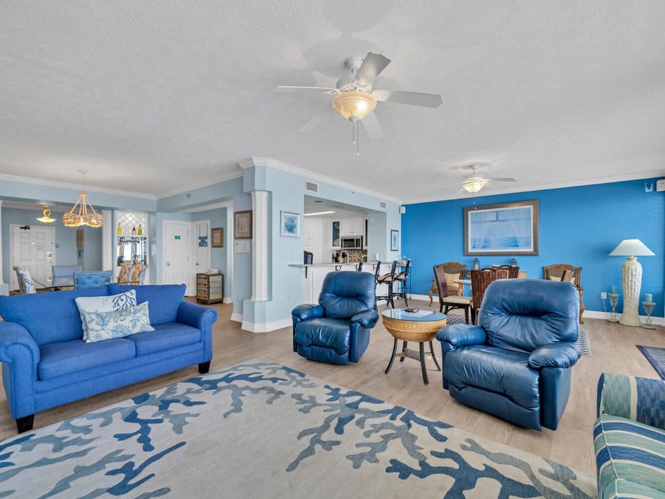 Living room to kitchen view